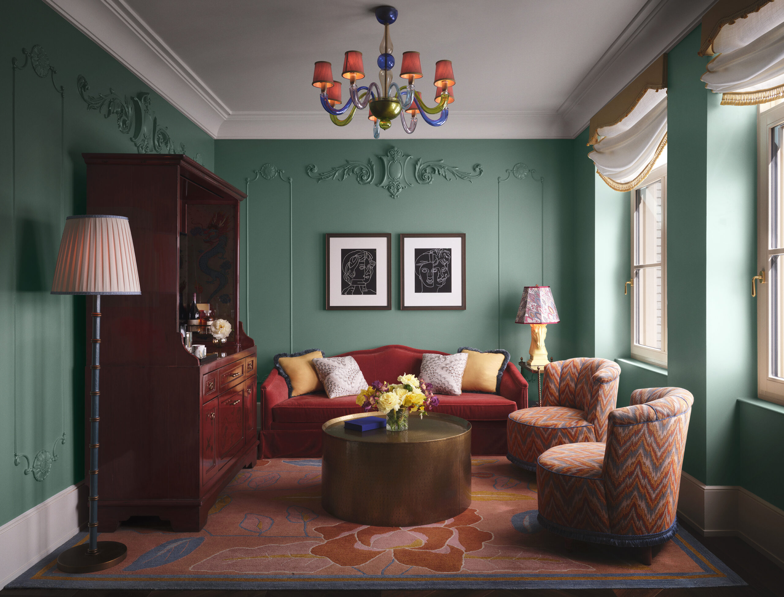 FifthAvenueSuite LivingRoom DouglasFriedman April2026 scaled